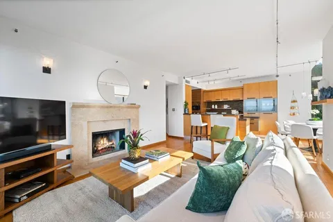 $1,898,000 | 101 Lombard Street, Unit 901W, San Francisco, CA 94111