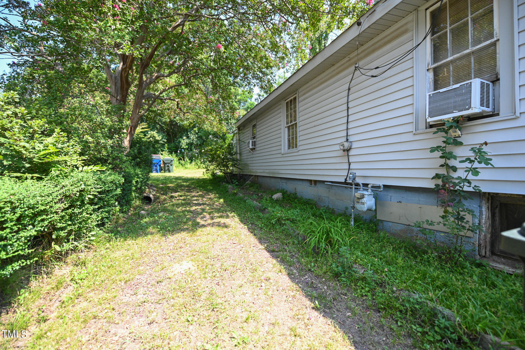 1711 Pender Street Raleigh, NC 27610 - Photo 15 of 17 015