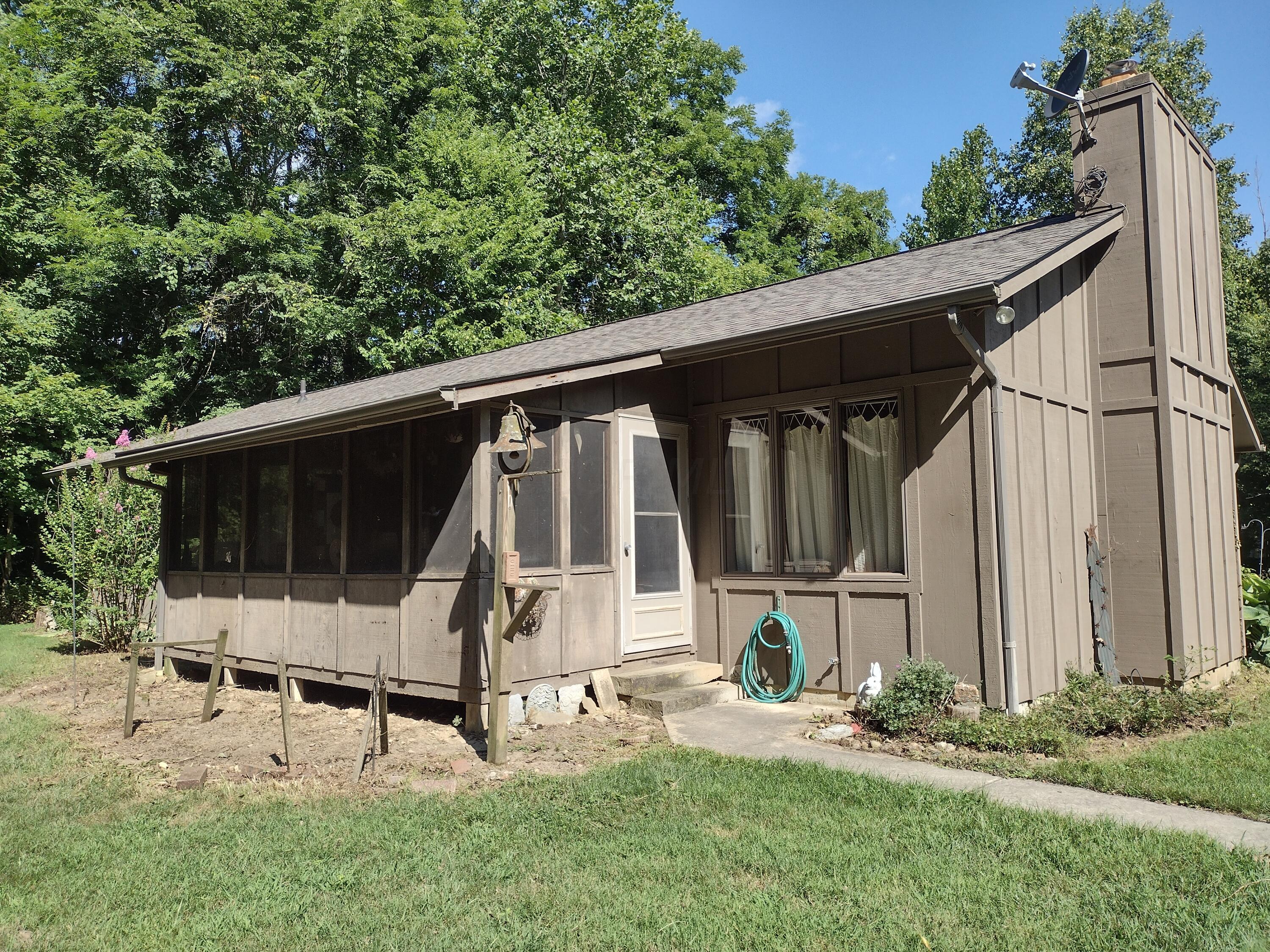 12120 Hartford Road Sunbury, OH 43074 - Photo 2 of 26 Back of house