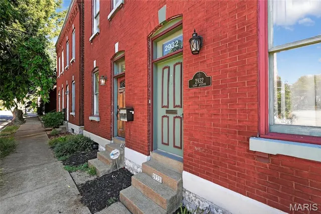 $2,500 | 2932 Lemp Avenue, St. Louis, MO 63118