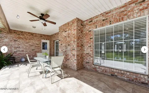 $299,999 | 2018 La Belle Villa Road, New Iberia, LA 70563