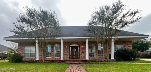 $299,999 | 2018 La Belle Villa Road, New Iberia, LA 70563