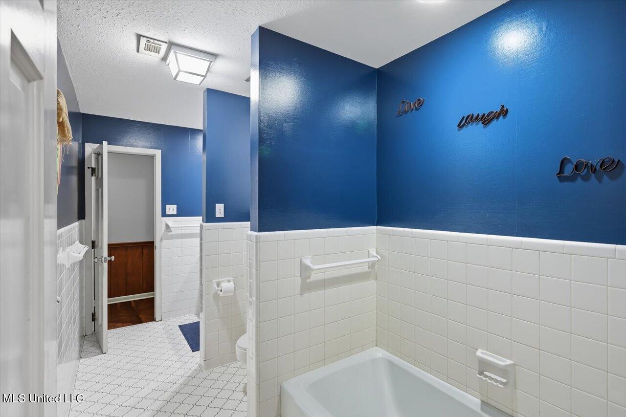 2694 Highway 501 Raleigh, MS 39153 - Photo 22 of 77 23-2694 MS-501 _ Home Tours MS