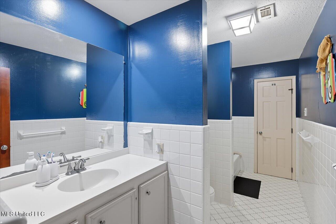 2694 Highway 501 Raleigh, MS 39153 - Photo 23 of 77 24-2694 MS-501 _ Home Tours MS