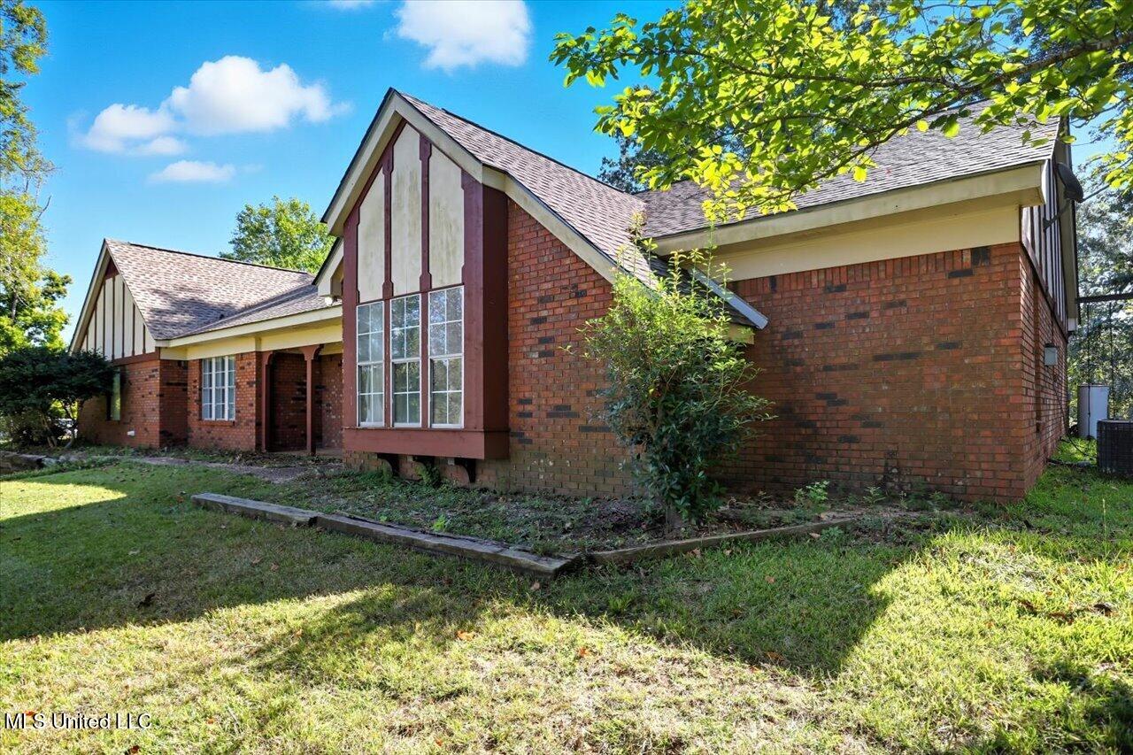 2694 Highway 501 Raleigh, MS 39153 - Photo 3 of 77 04-2694 MS-501 _ Home Tours MS