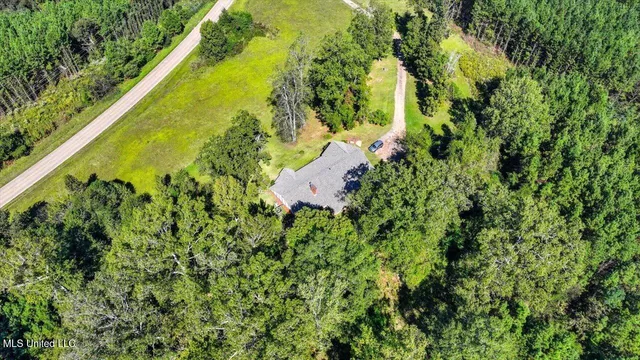 $394,900 | 2694 Highway 501, Raleigh, MS 39153