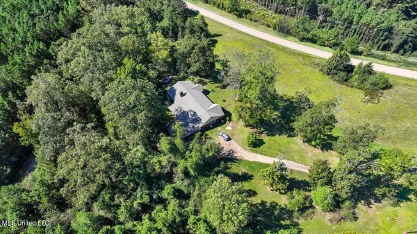 $375,000 | 2694 Highway 501, Raleigh, MS 39153