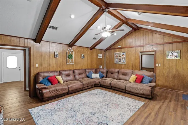 $394,900 | 2694 Highway 501, Raleigh, MS 39153