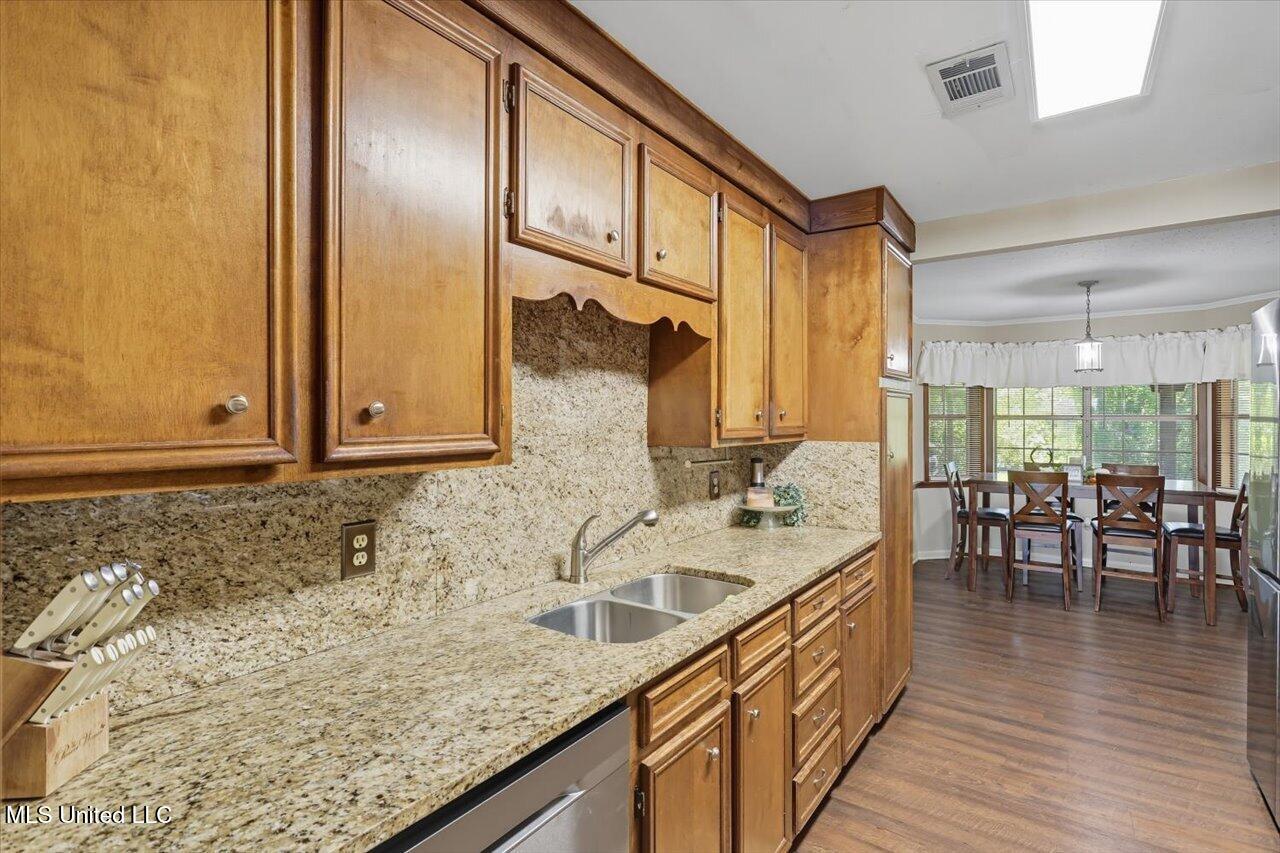 2694 Highway 501 Raleigh, MS 39153 - Photo 10 of 77 11-2694 MS-501 _ Home Tours MS