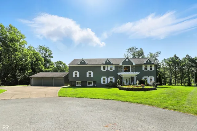 $675,000 | 2227 Hidden Orchard Court, Indianapolis, IN 46228
