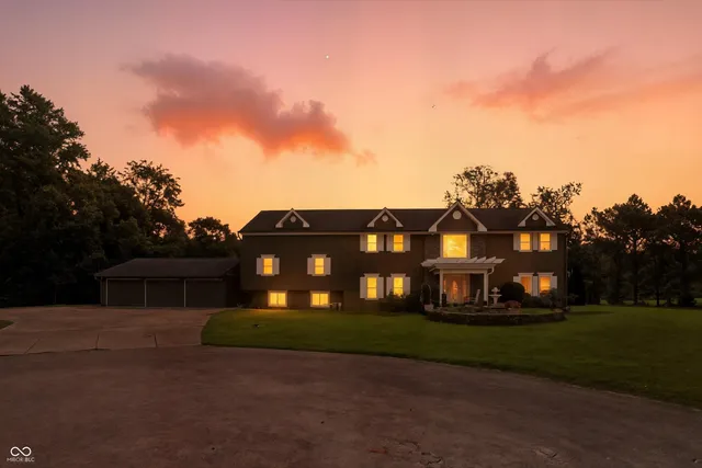 $675,000 | 2227 Hidden Orchard Court, Indianapolis, IN 46228
