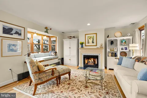 $1,275,000 | 5104 Wehawken Road, Bethesda, MD 20816