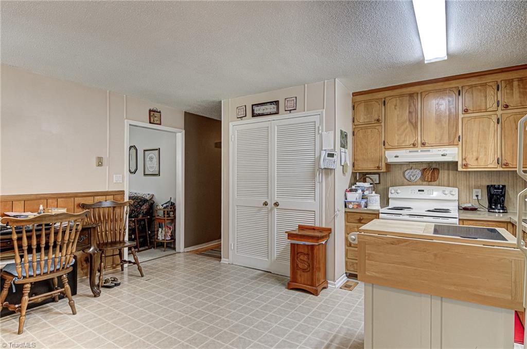 142 Dan Valley Road Mayodan, NC 27027 - Photo 12 of 31 Gallery Image 12