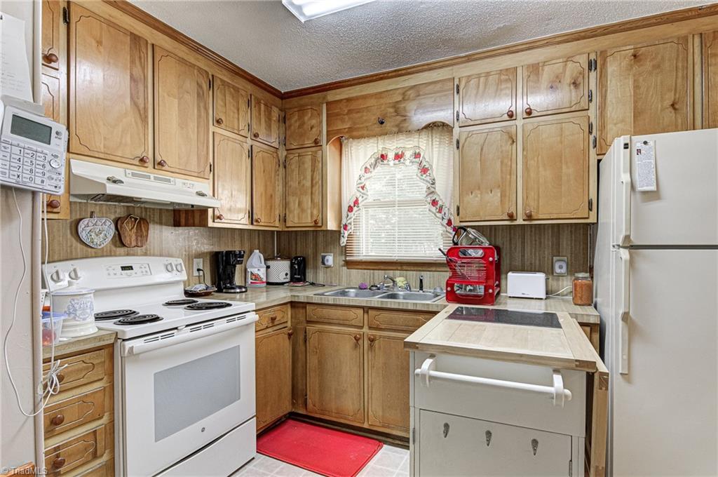 142 Dan Valley Road Mayodan, NC 27027 - Photo 13 of 31 Gallery Image 13
