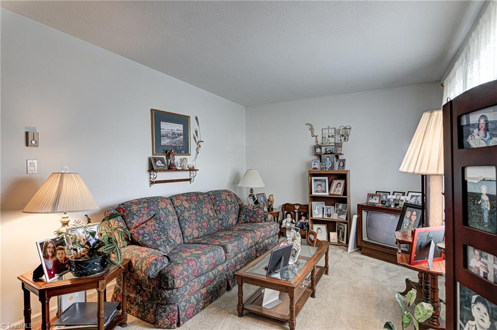 142 Dan Valley Road Mayodan, NC 27027 - Photo 8 of 31 Gallery Image 8