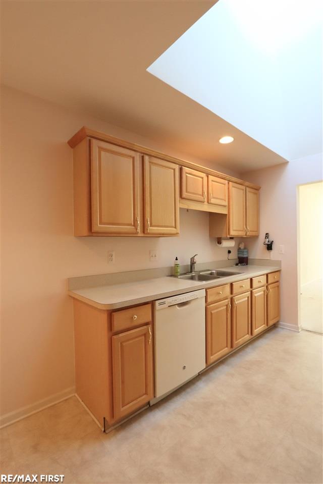 50311 Highpoint Court Macomb, MI 48044 - Photo 3 of 22