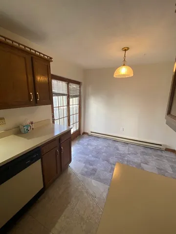 $2,600 | 189 Ferry Street, Unit 2, Malden, MA 02148