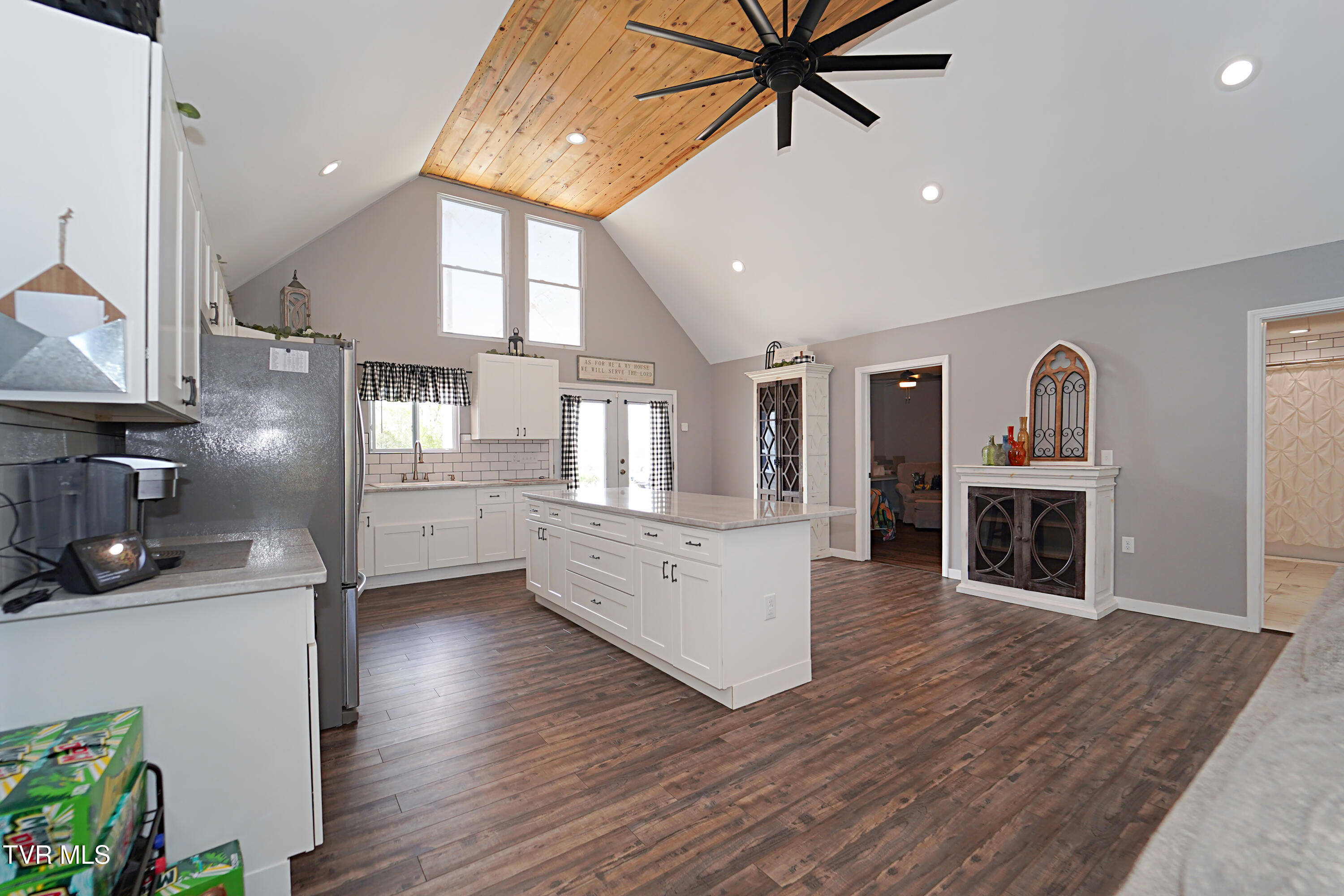 106 Turner Hill Road Mosheim, TN 37818 - Photo 5 of 42 DSC00931