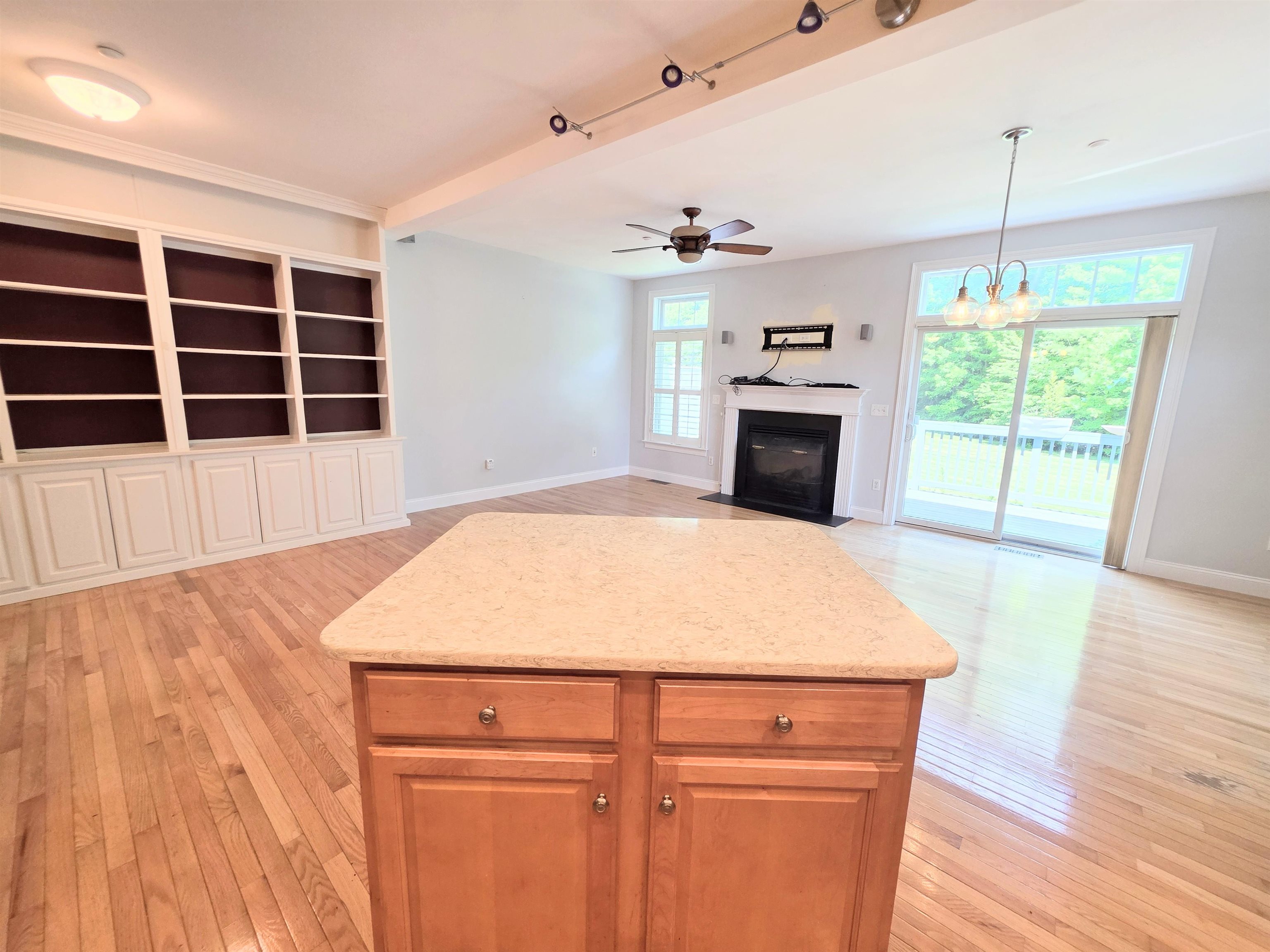 624 Main Street, Unit 6 Fremont, NH 03044 - Photo 10 of 33