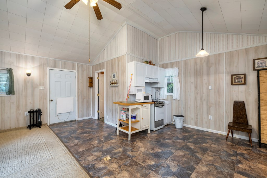 1957 Pinewood Road Sumter, SC 29154 - Photo 31 of 45