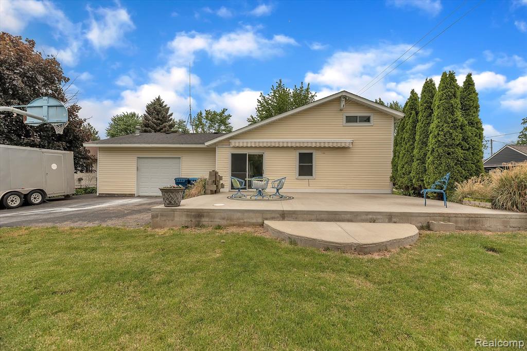 2485 Ruth Drive Fenton, MI 48430 - Photo 53 of 54
