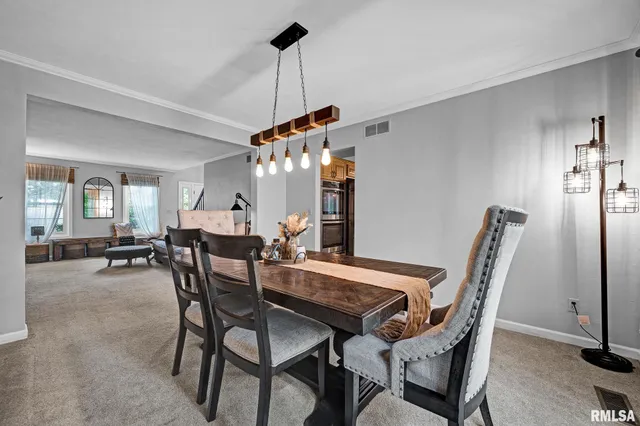 $379,000 | 1176 North Rentsch Drive, East Peoria, IL 61611