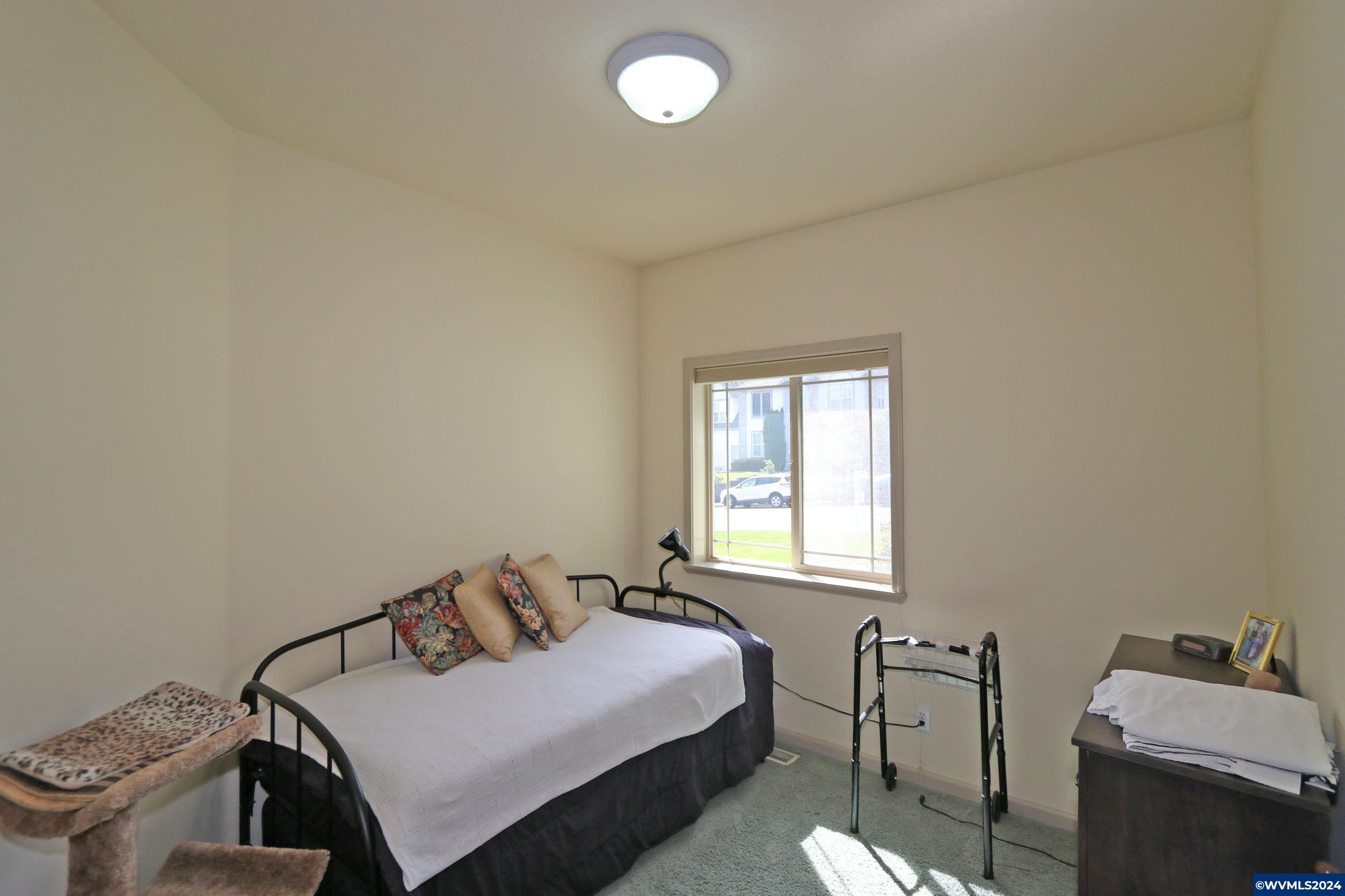 1480 Ranier Loop Northwest Salem, OR 97304 - Photo 21 of 33 Gallery Image 21
