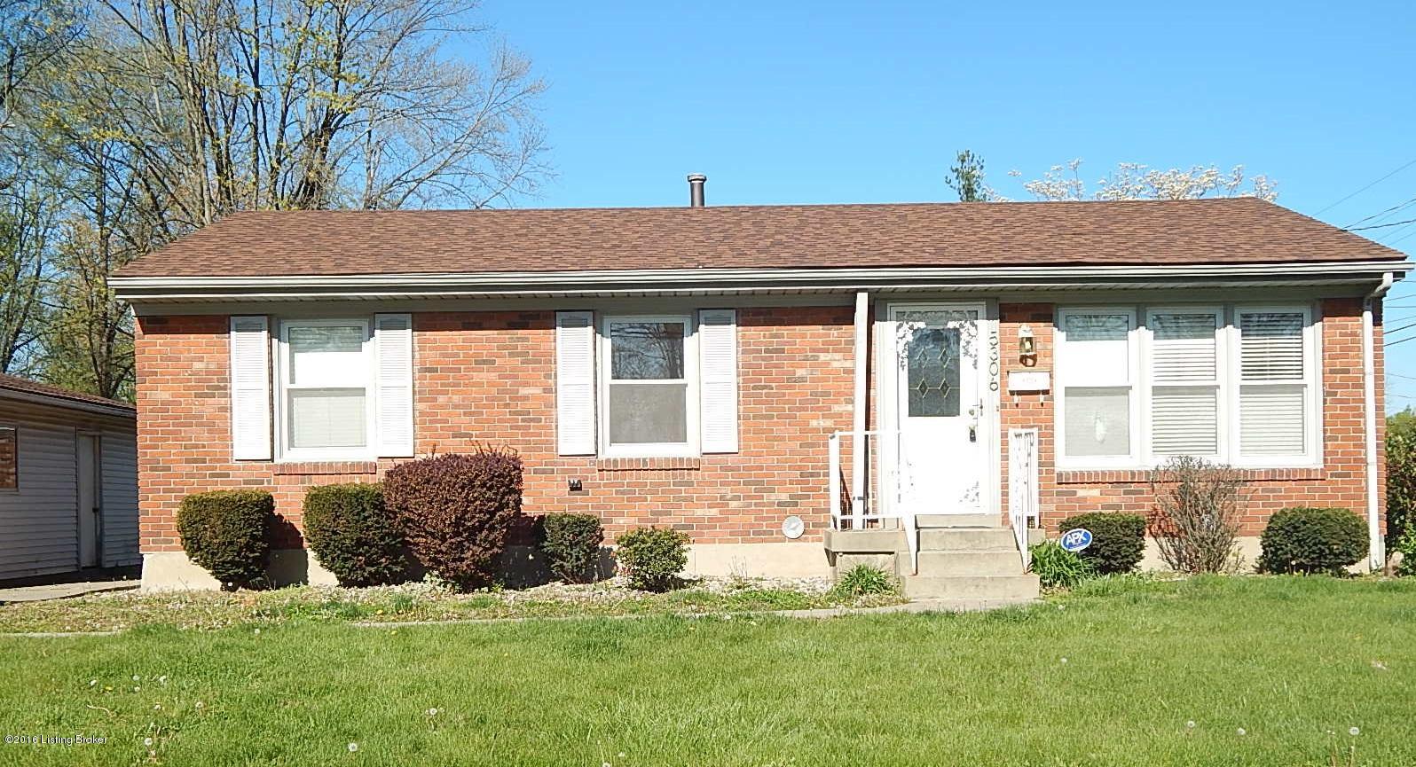5306 Red Leaf Road Louisville, KY 40218 - Photo 1 of 15 Front