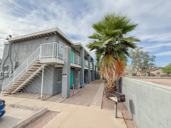 $849 | 909 East Roosevelt Street, Unit 6, Phoenix, AZ 85006