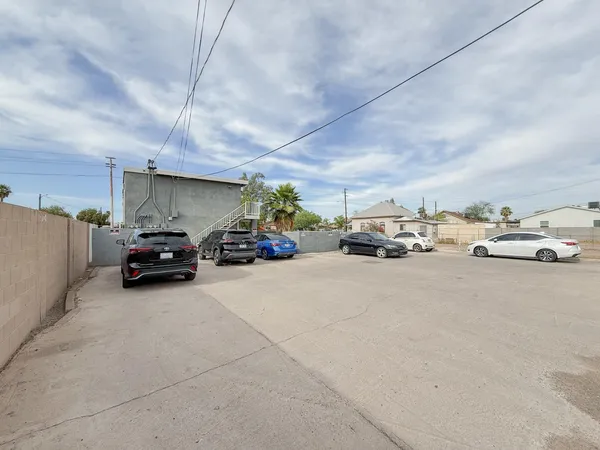 $849 | 909 East Roosevelt Street, Unit 6, Phoenix, AZ 85006