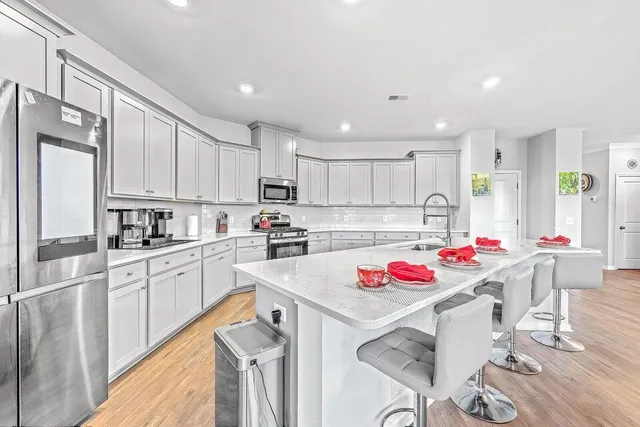 $2,995 | 610 Squire Pope Road, Summerville, SC 29486