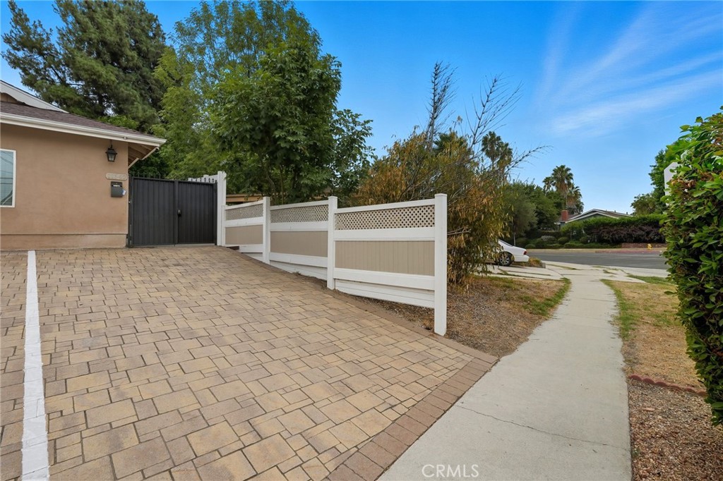 11642 Gothic Avenue Granada Hills, CA 91344 - Photo 3 of 27 a view of a terrace