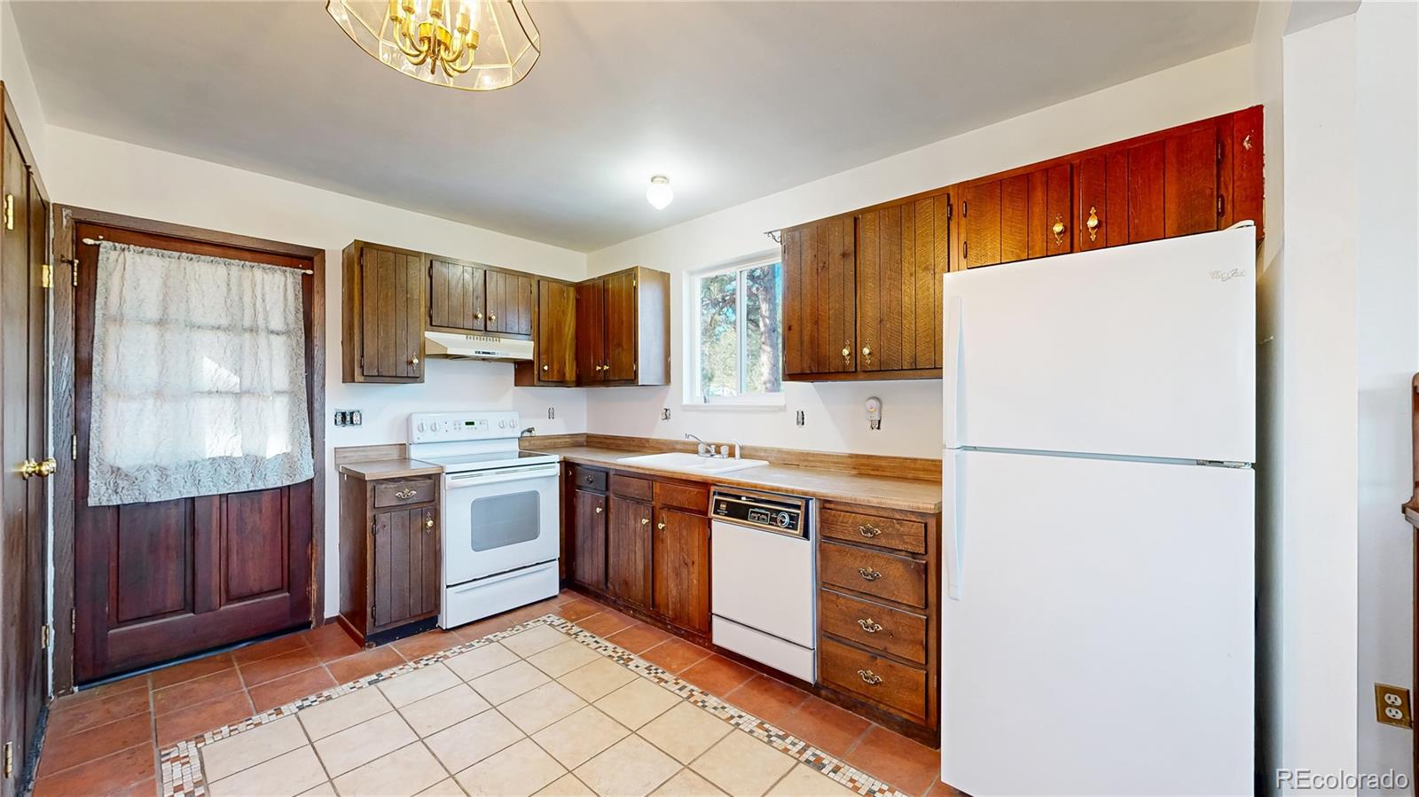 195 Doe Circle Bailey, CO 80421 - Photo 3 of 30