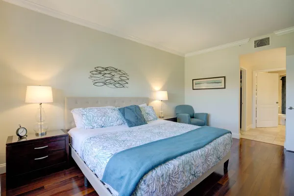 $2,800 | 500 Uno Lago Drive, Unit 404, Juno Beach, FL 33408