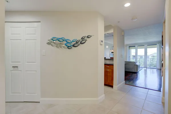 $2,800 | 500 Uno Lago Drive, Unit 404, Juno Beach, FL 33408