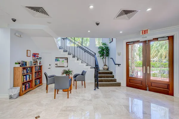 $2,800 | 500 Uno Lago Drive, Unit 404, Juno Beach, FL 33408