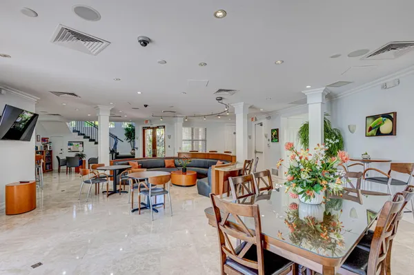 $2,800 | 500 Uno Lago Drive, Unit 404, Juno Beach, FL 33408