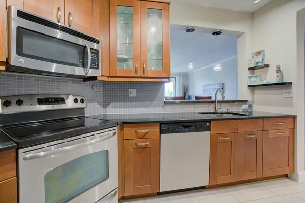 $2,800 | 500 Uno Lago Drive, Unit 404, Juno Beach, FL 33408