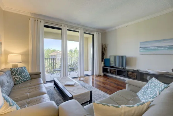 $2,800 | 500 Uno Lago Drive, Unit 404, Juno Beach, FL 33408