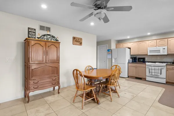 $369,000 | 318 Sycamore Street, Wilton, IA 52778