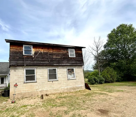 $134,900 | 65 Hollow Road, Stratford, NH 03590