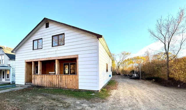 $128,500 | 65 Hollow Road, Stratford, NH 03590