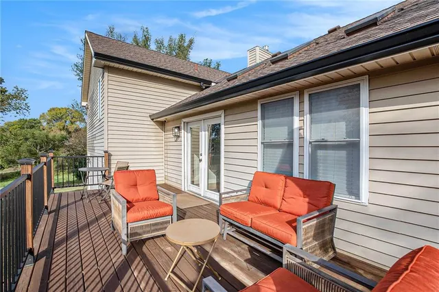 $570,700 | 30495 West 95th Street, De Soto, KS 66018