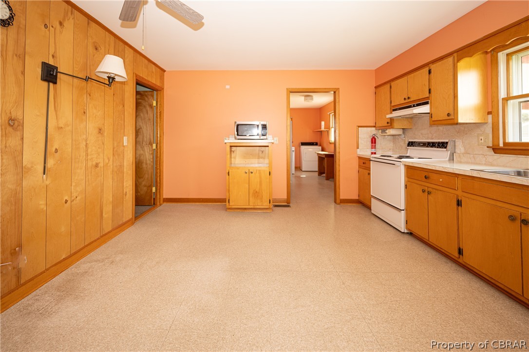 375 Beach Road White Stone, VA 22578 - Photo 8 of 19 Gallery Image 8