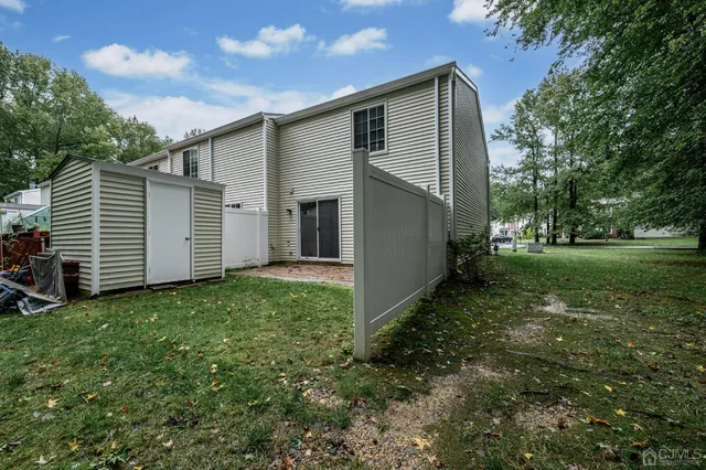 $3,000 | 64 Cottonwood Court, Monmouth Junction, NJ 08852