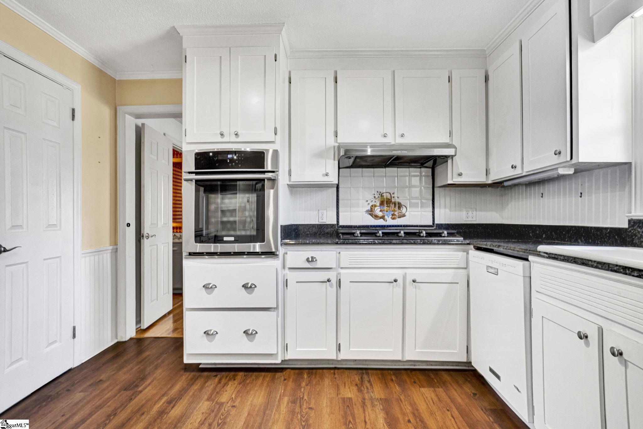212 Nottingham Road Clinton, SC 29325 - Photo 8 of 50 Gallery Image 8