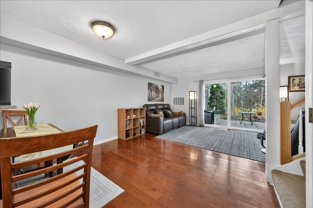 18 Beal's Cove Road, Unit F Hingham, MA 02043 - Photo 5 of 27