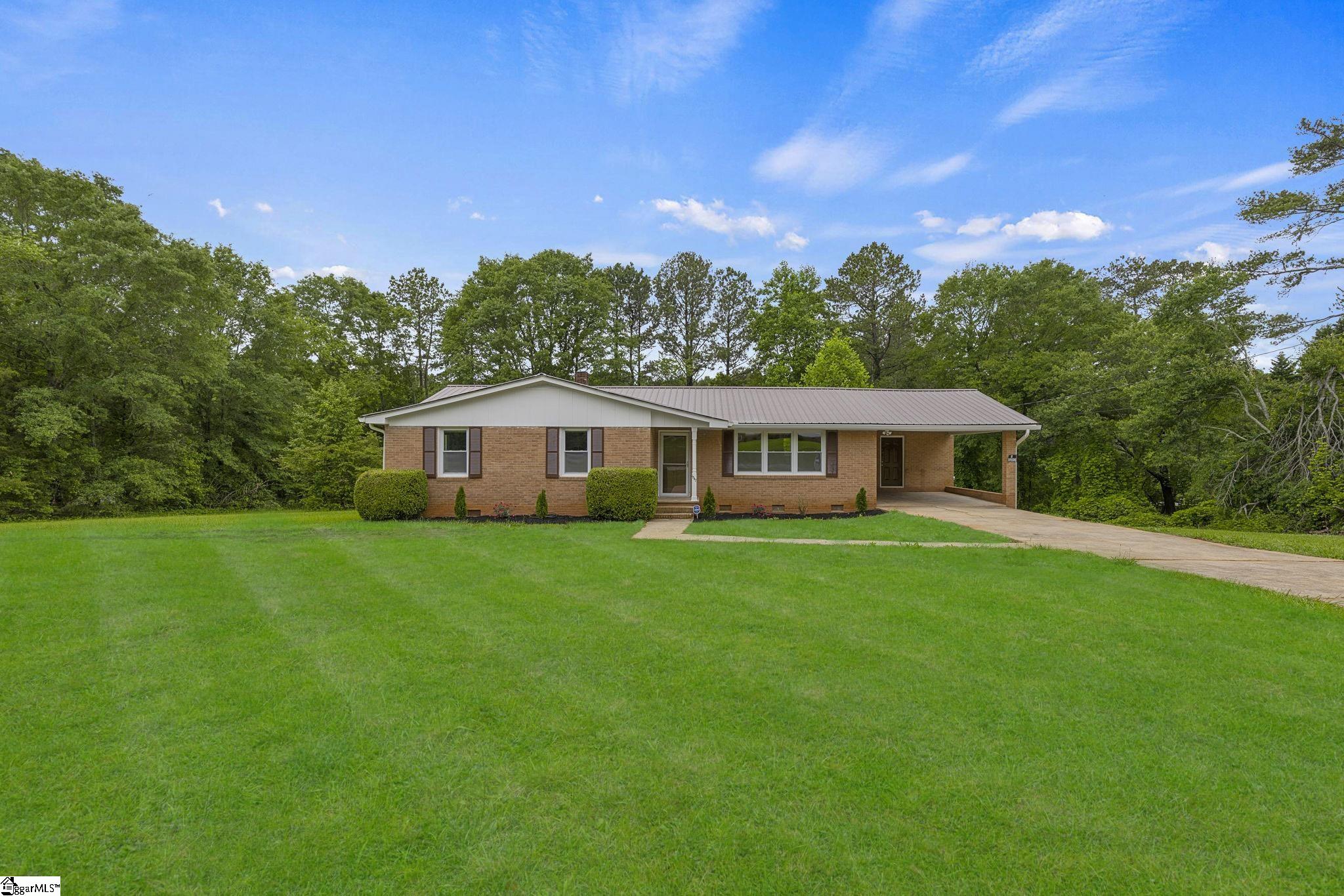 1257 Robert P Jeanes Road Easley, SC 29640 - Photo 3 of 23