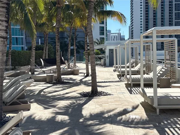 $4,900 | 900 Biscayne Boulevard, Unit 4410, Miami, FL 33132