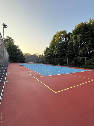 a view of a tennis court